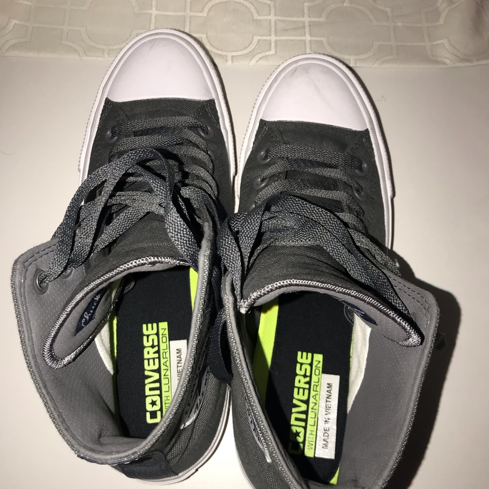 NWOT Converse Chuck Taylor II high tops - Picture 9 of 9